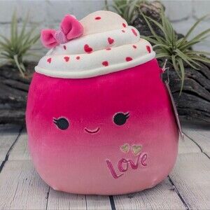NWT Cinnamon the Love Milkshake 8" Valentine Squishmallow